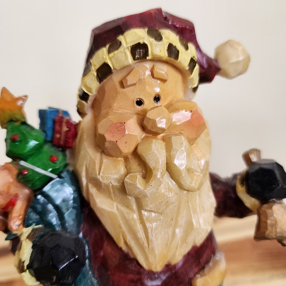 Resin Fiber Optic Santa Claus with Toy Sack Figurine Christmas Decor - Picture 11 of 12